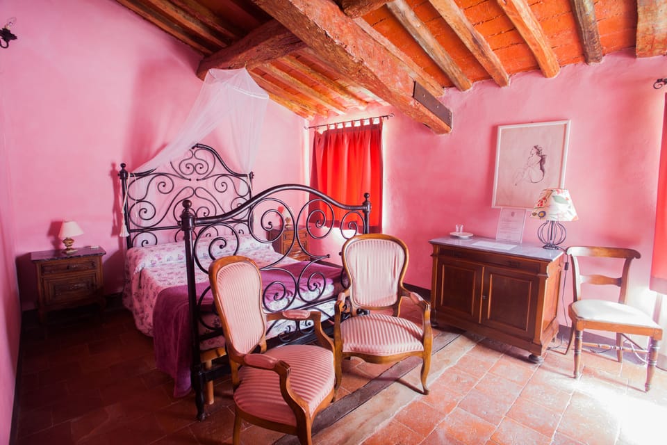 Double Room Single Use | 1 bedroom, Egyptian cotton sheets, down comforters, in-room safe
