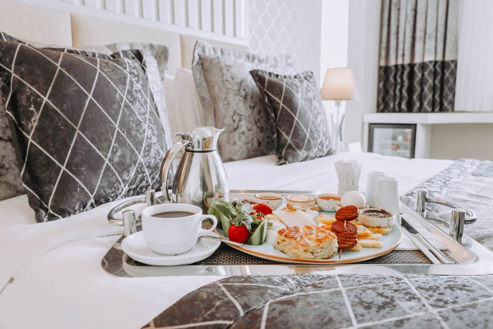 Grand Suite | Hypo-allergenic bedding, Select Comfort beds, minibar, in-room safe