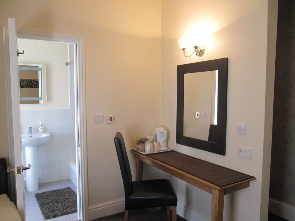 Triple Room, Non Smoking, Refrigerator | Premium bedding, blackout drapes, iron/ironing board, WiFi