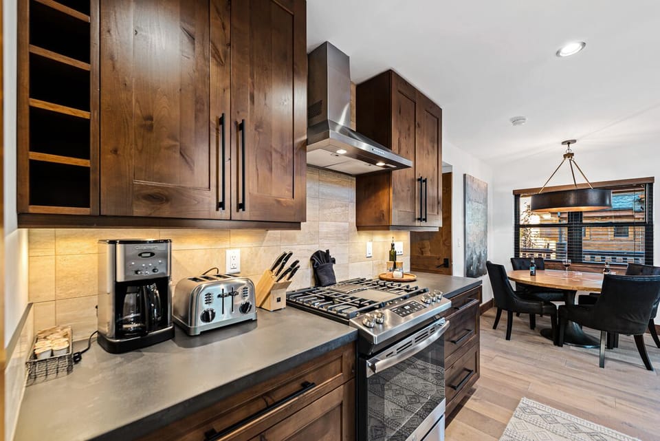 Fully equipped kitchen