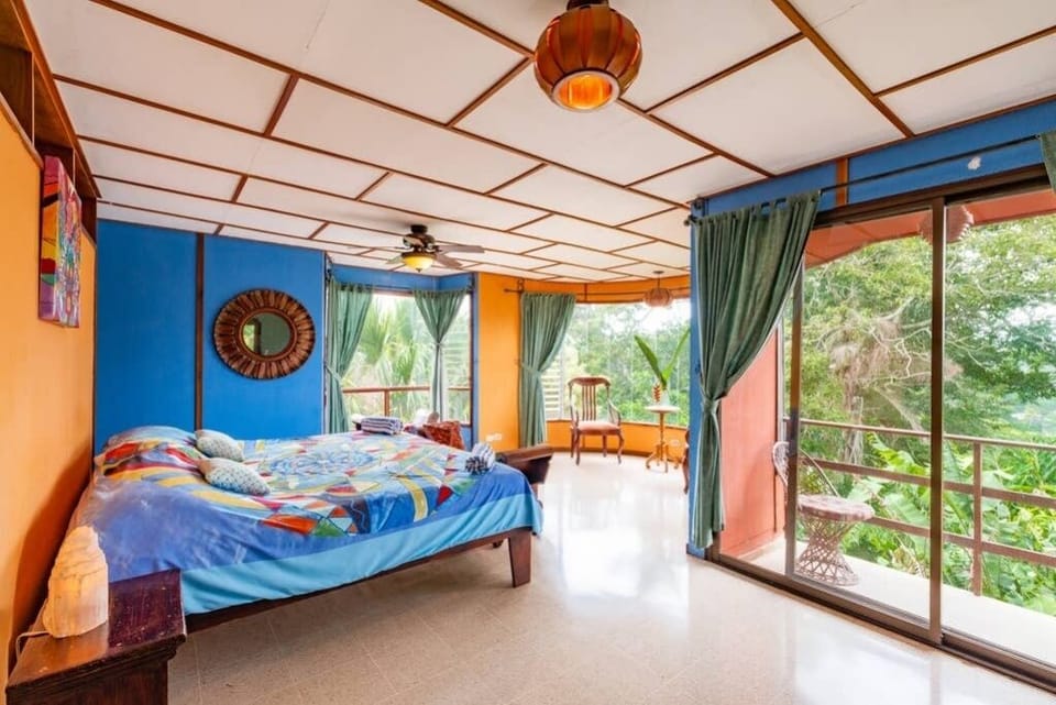 Main house - master bedroom (3)