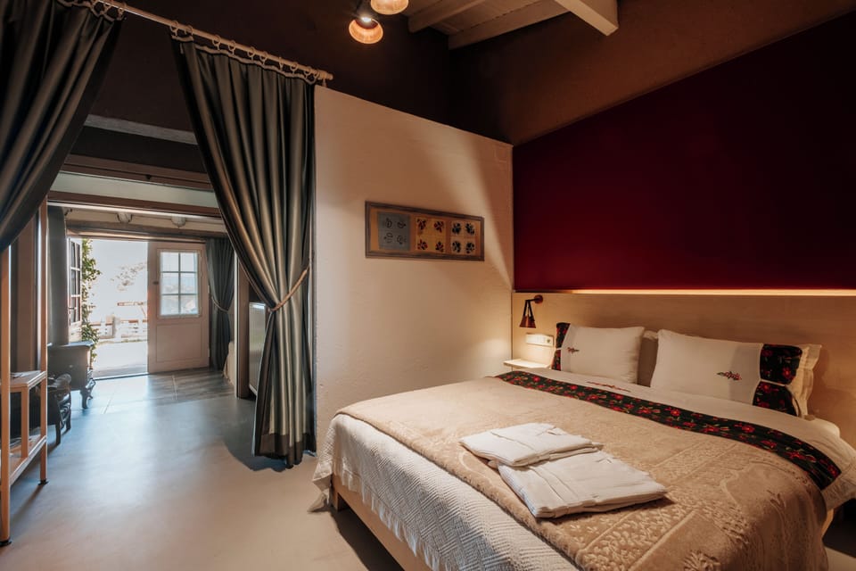 Manej Oda Plus | Individually decorated, individually furnished, free WiFi, bed sheets