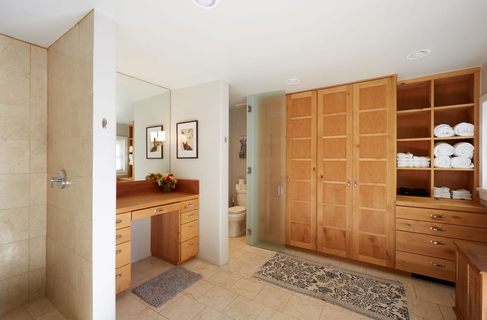 Master bath - main floor