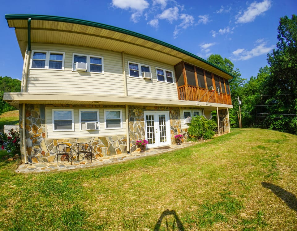 Deep Creek Retreat - Welcome to Deep Creek Retreat