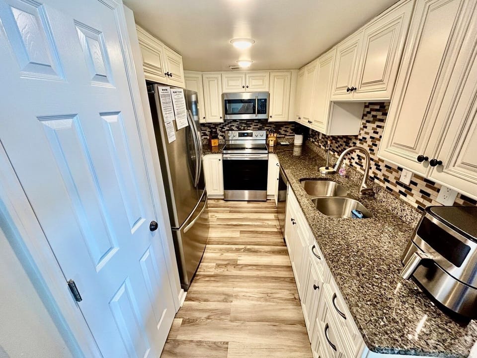 Condo, 2 Bedrooms | Private kitchen | Coffee/tea maker, fridge, oven, toaster