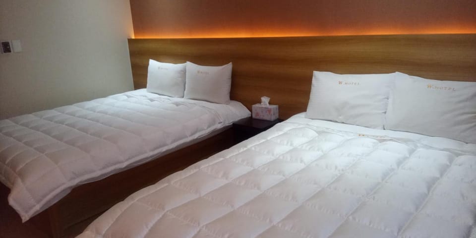 Premium bedding, down comforters, desk, soundproofing