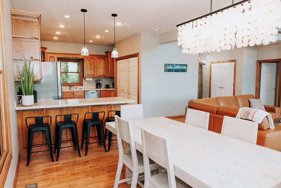 Dining area 2