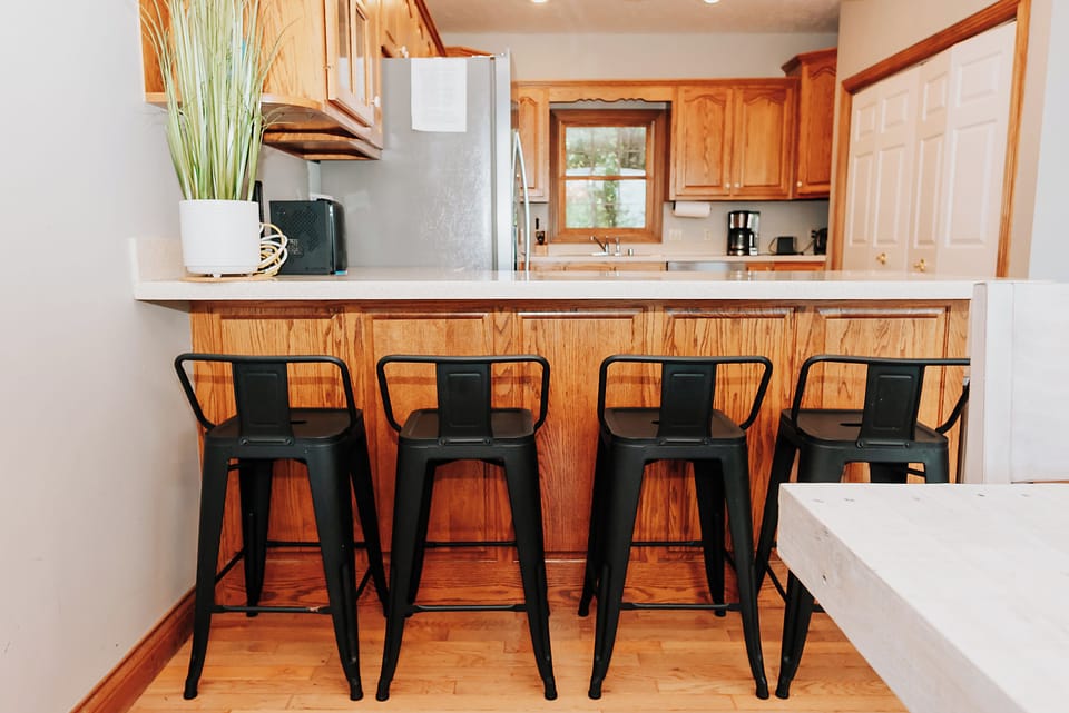 Kitchen bar