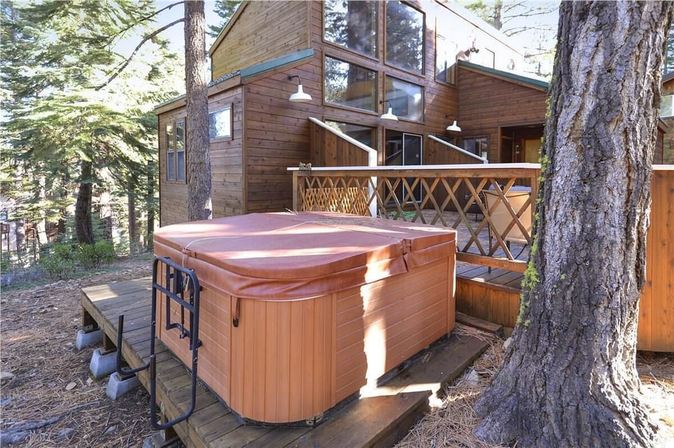 Hot tub