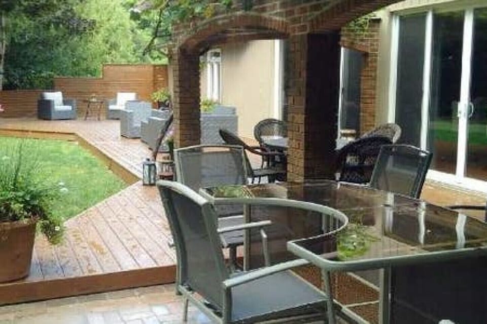 Private Backyard with BBQ available for guest use
