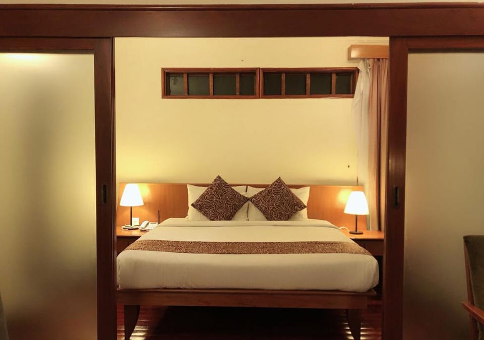 Superior Suite @ Sea Village | In-room safe, blackout drapes, iron/ironing board, cribs/infant beds