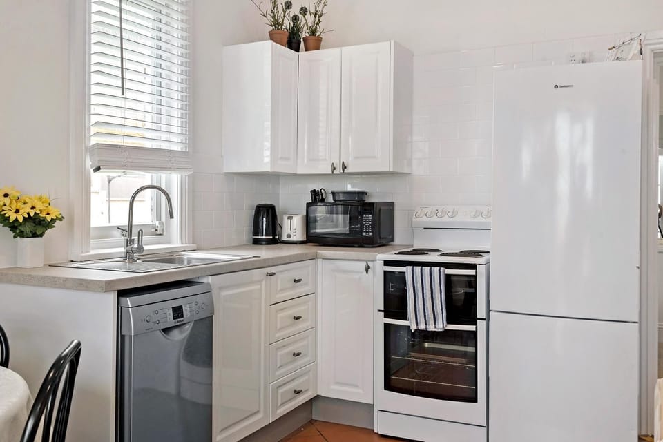 Apartment 5 - The Coachhouse (206)