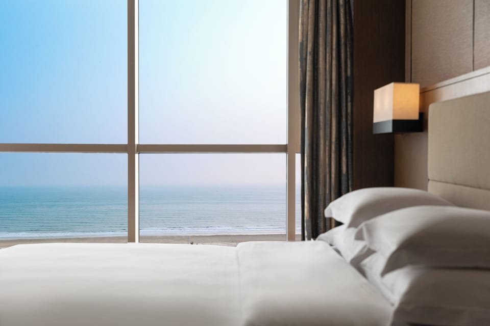 Standard Room, 1 King Bed, Club Lounge Access, Ocean View | View from room