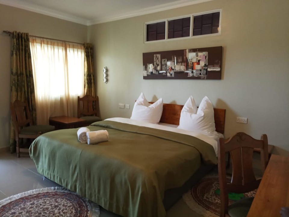 Superior Room | Desk, free WiFi, bed sheets