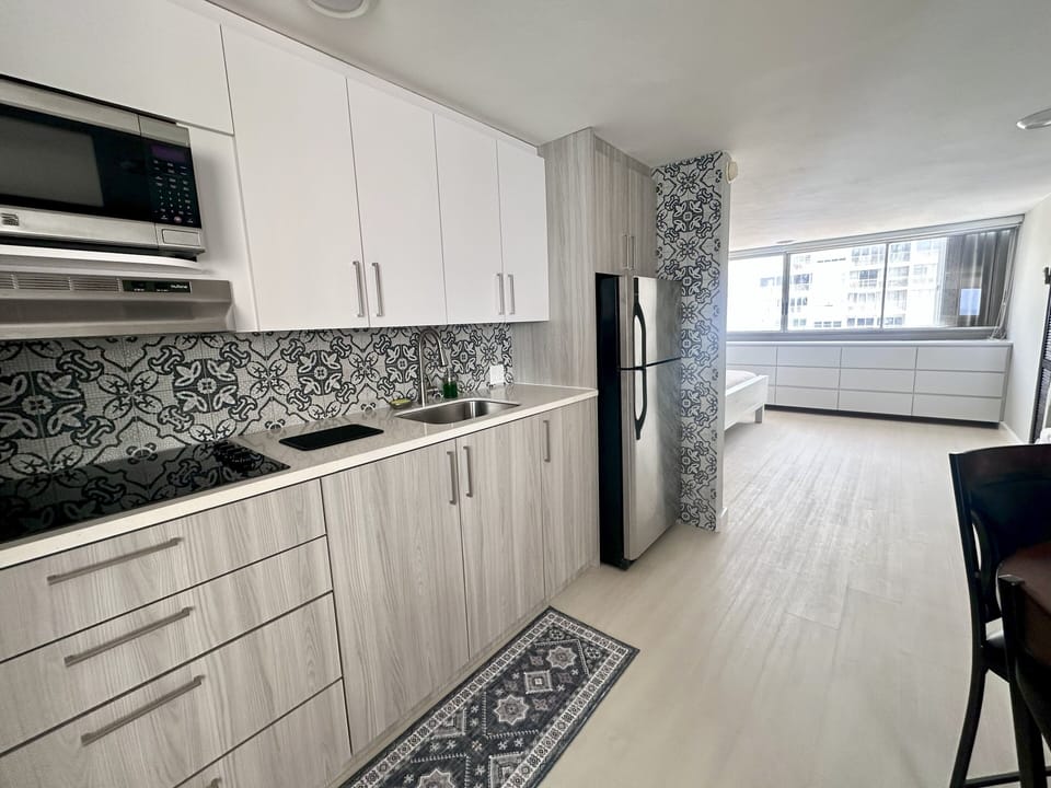 Fully remodeled kitchen with everything you need