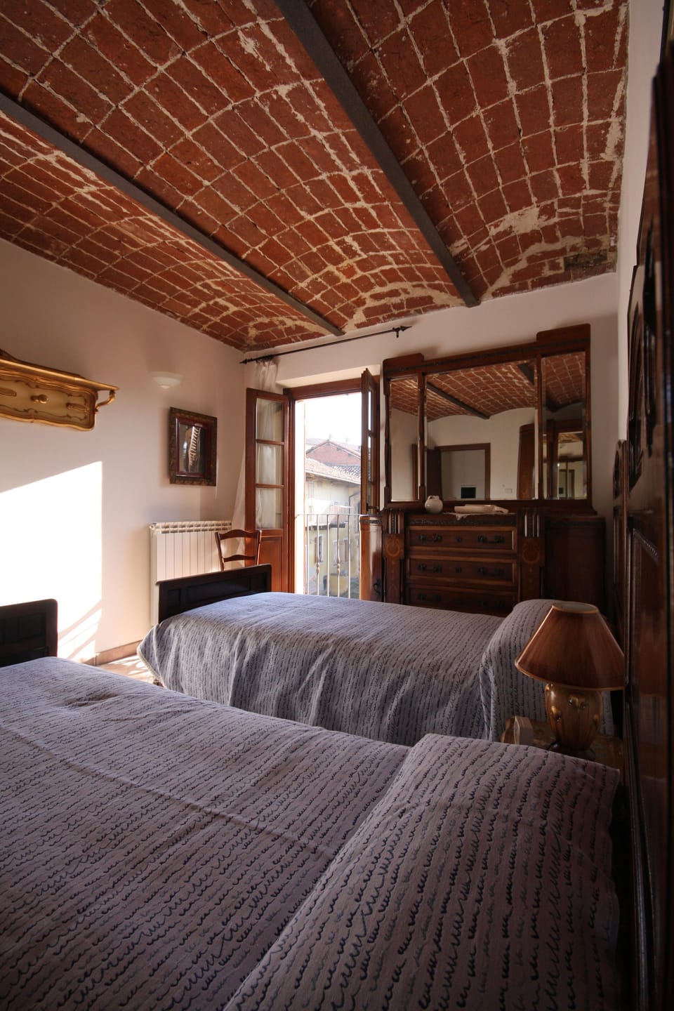 Double Room | Individually furnished, iron/ironing board, free WiFi