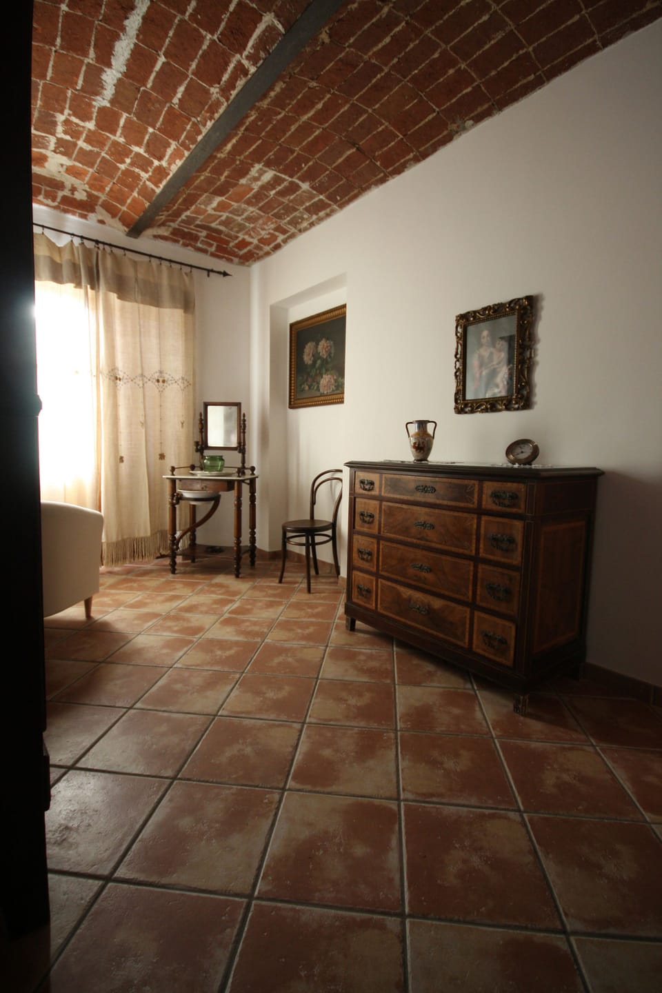 Double Room | Individually furnished, iron/ironing board, free WiFi