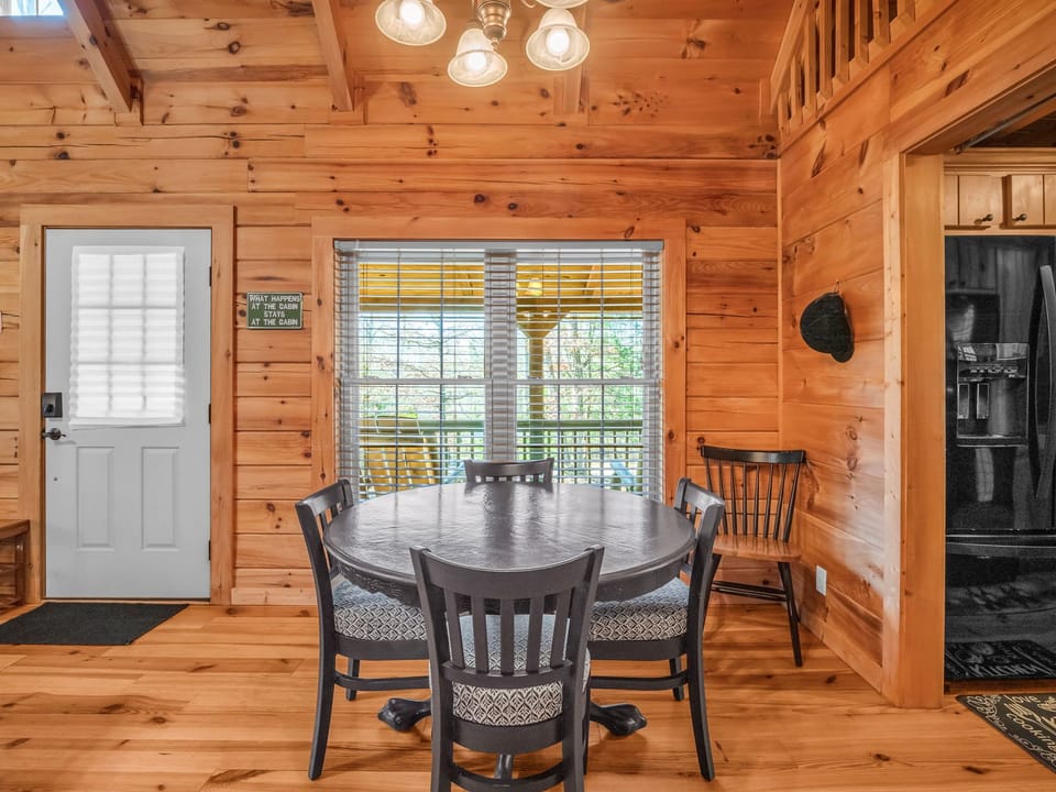 22-web-or-mls-677-n-dakota-dr