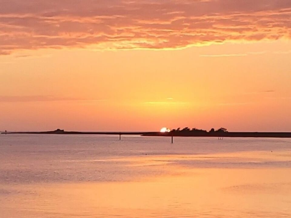 Gorgeous Steinhatchee sunsets!