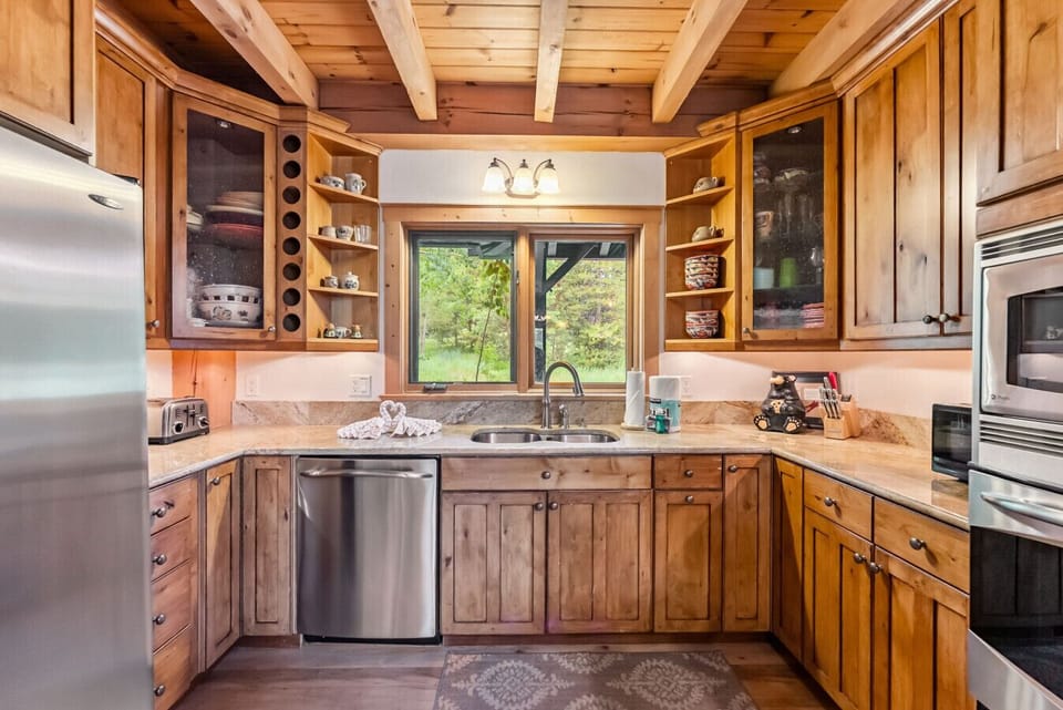 Fully equipped kitchen