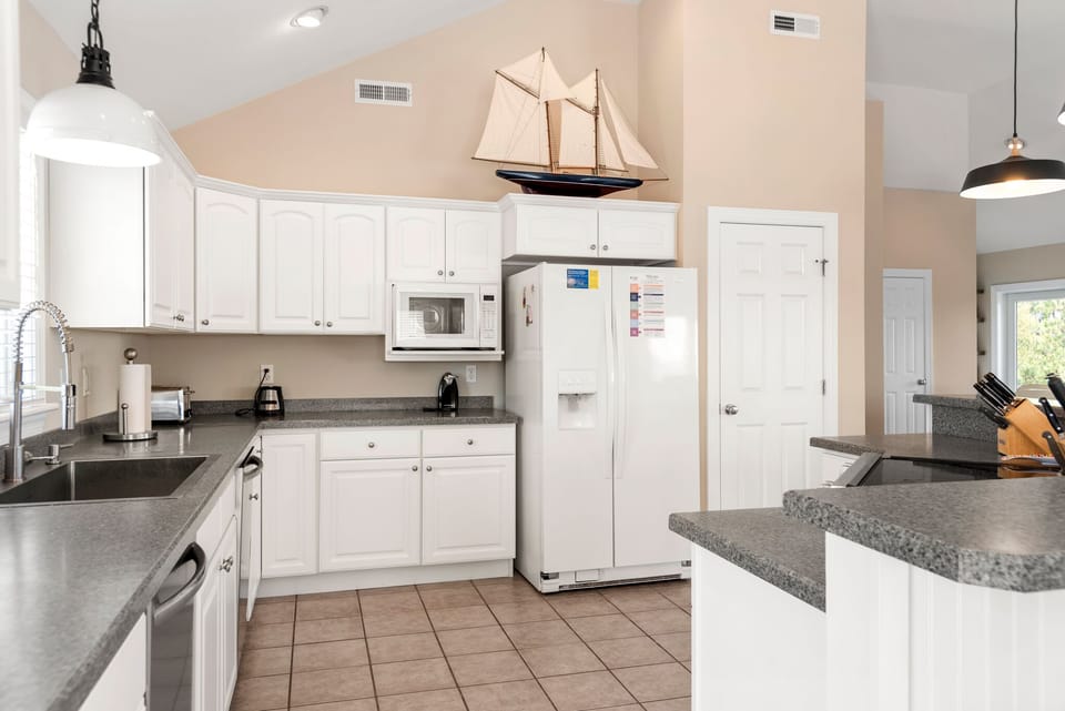 OH92: Banks Retreat  | Top Level Kitchen