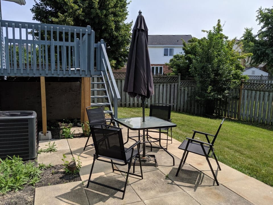 Bcck Yard - Patio