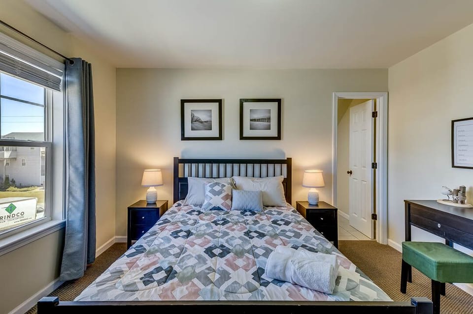 Top-Level Queen Master Bedroom