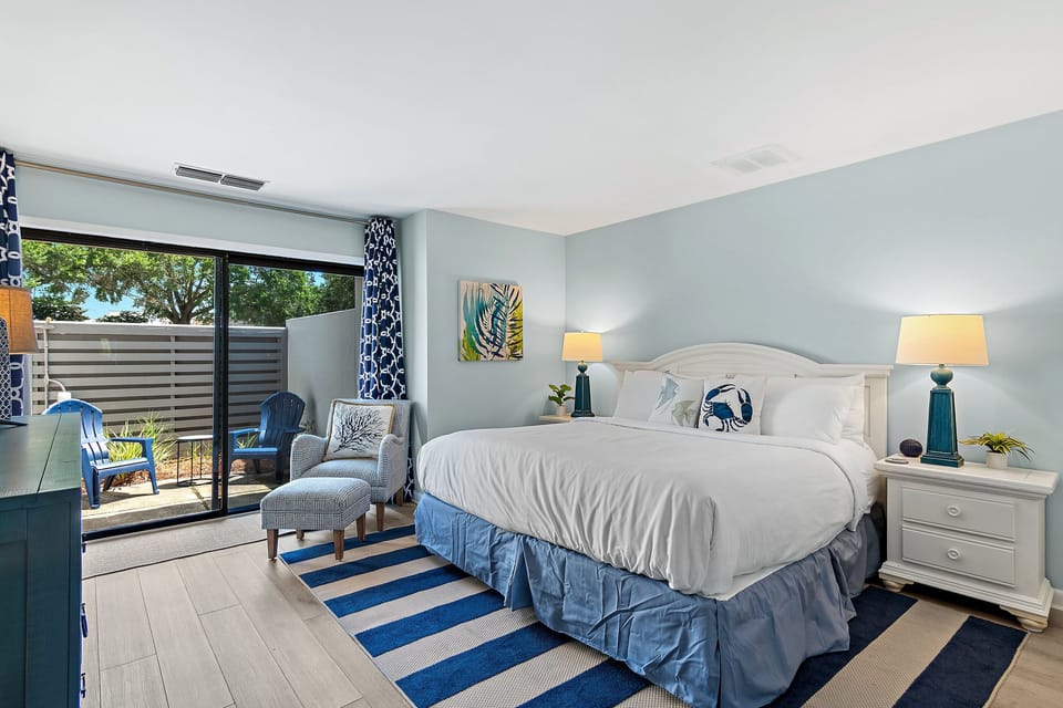 Guest Bedroom- King- Downstairs
