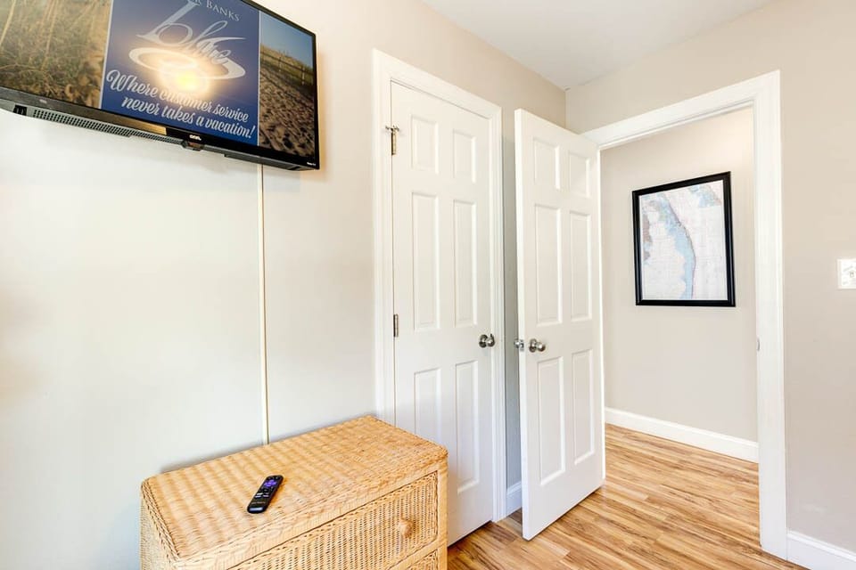 Top-Level Bedroom with Pyramid Bunk/Trundle