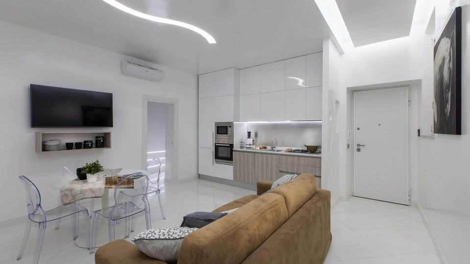 Apartment | Living area | 24-cm LCD TV with digital channels, TV