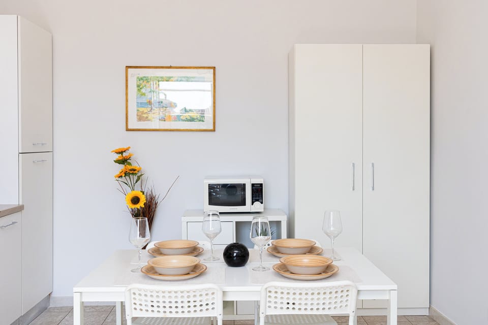 Apartment | Private kitchen | Fridge, microwave, coffee/tea maker, electric kettle