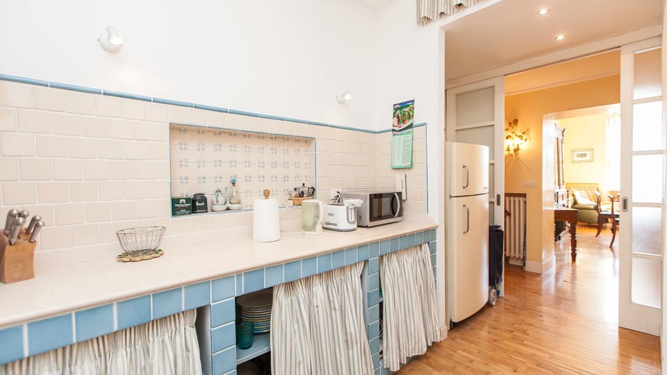 Apartment | Microwave