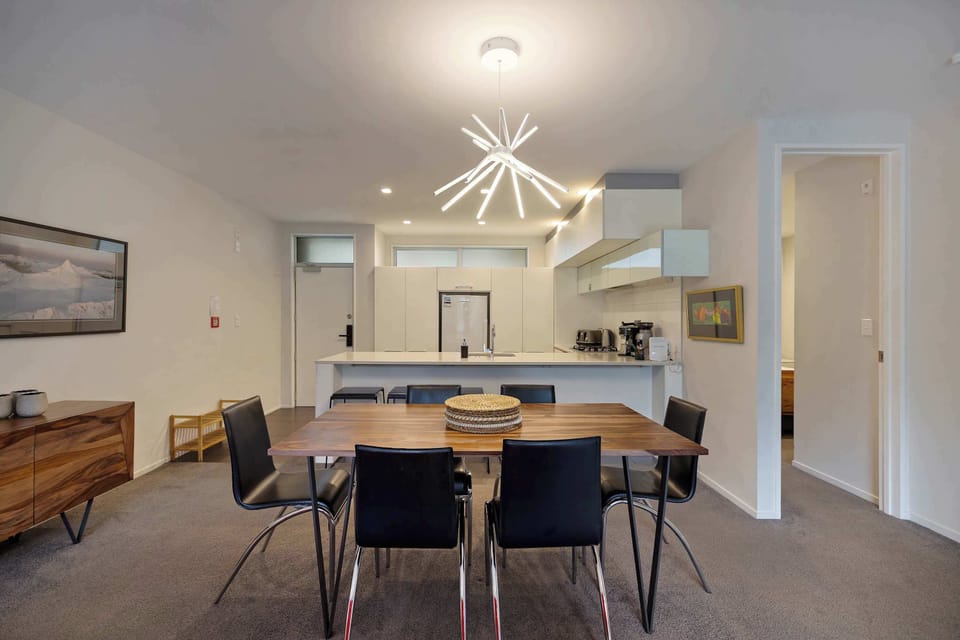 Dining area through to kitchen