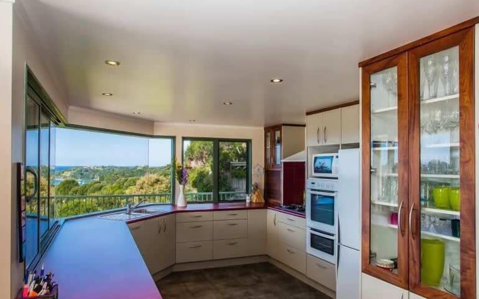 Kitchen - Tutukaka Lodge