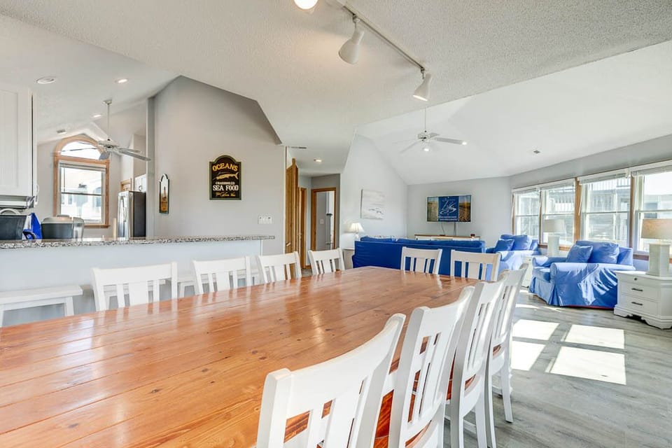 Top-Level Dining Room with Table (seats 12)