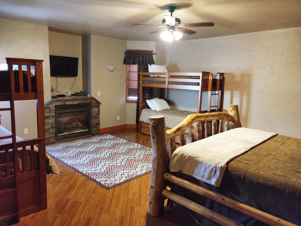 Bedroom 1 Master