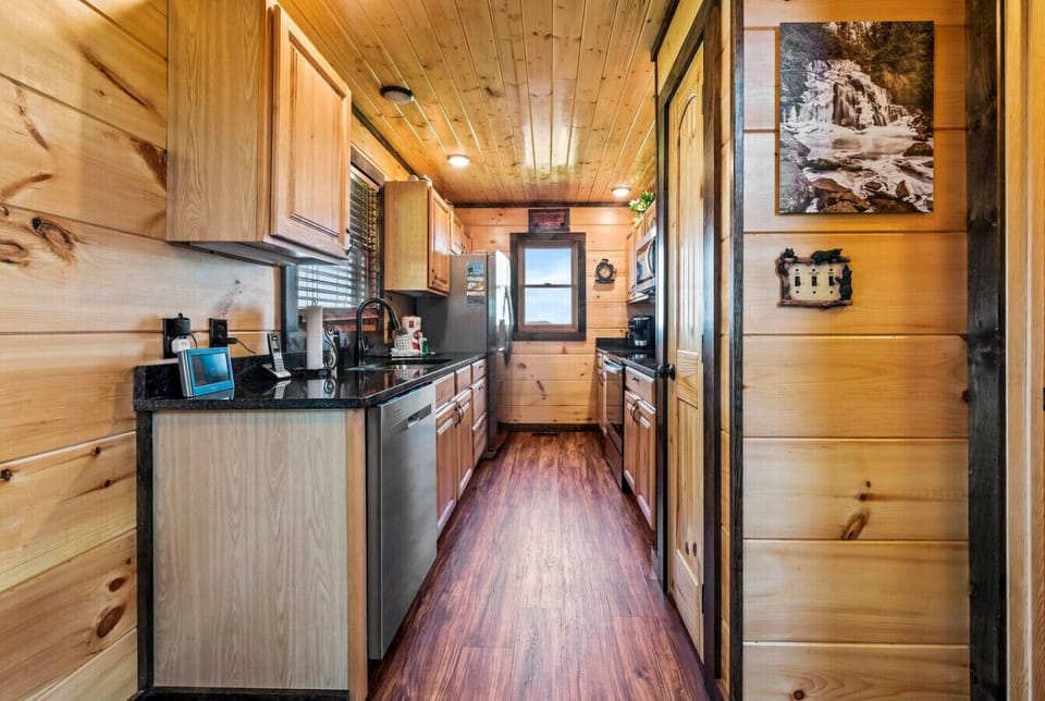 Fully Loaded Kitchen