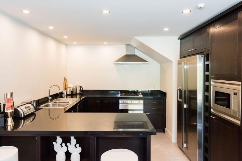 KITCHEN FROM DINING
