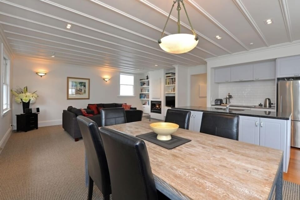 Dining, Kitchen, Lounge
