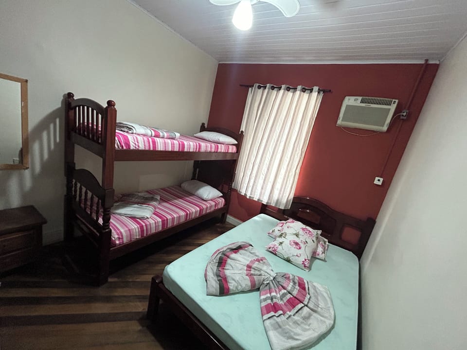 Family Quadruple Room | Free WiFi, bed sheets