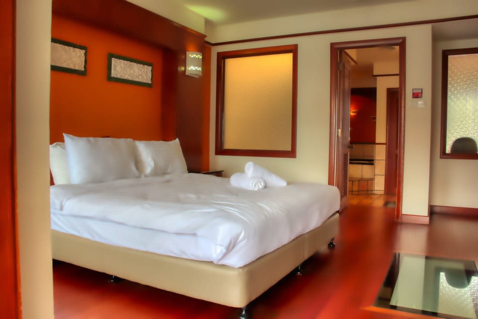 Desk, rollaway beds