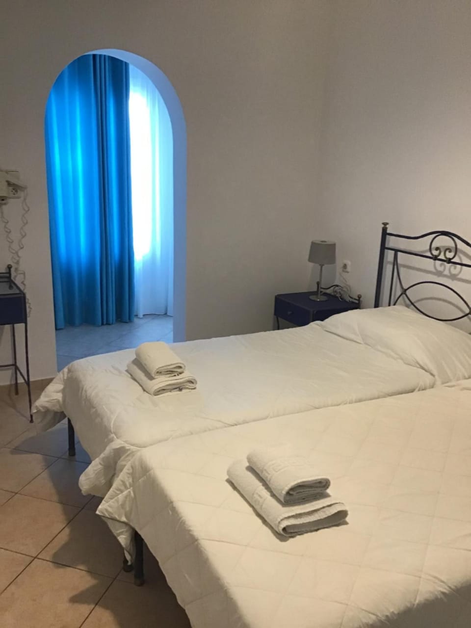 WiFi (free), bed sheets