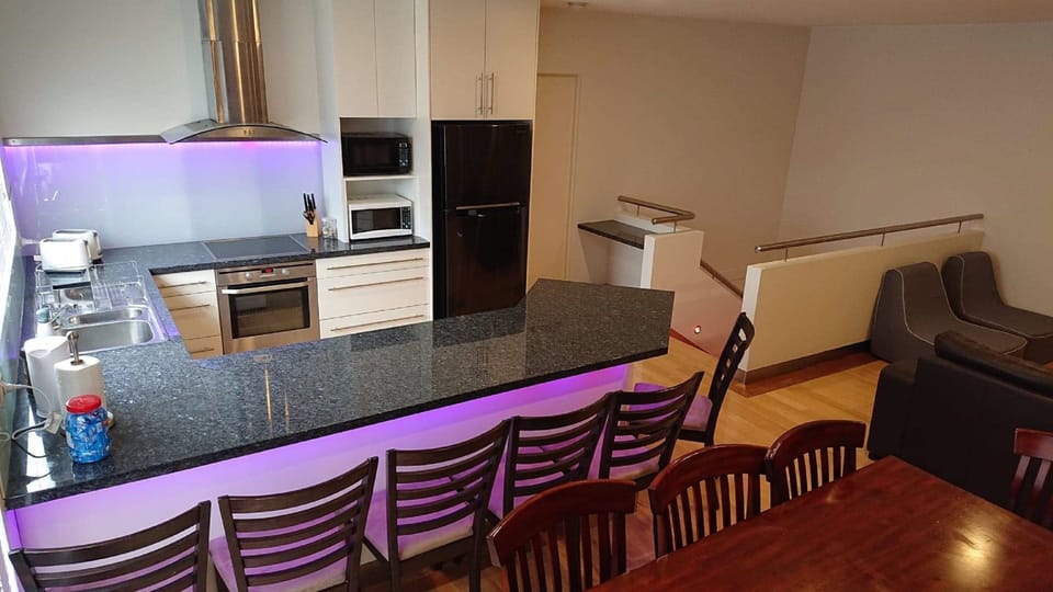 3 Bedroom House with 2 Bathrooms | Private kitchen | Full-size fridge, microwave, oven, stovetop