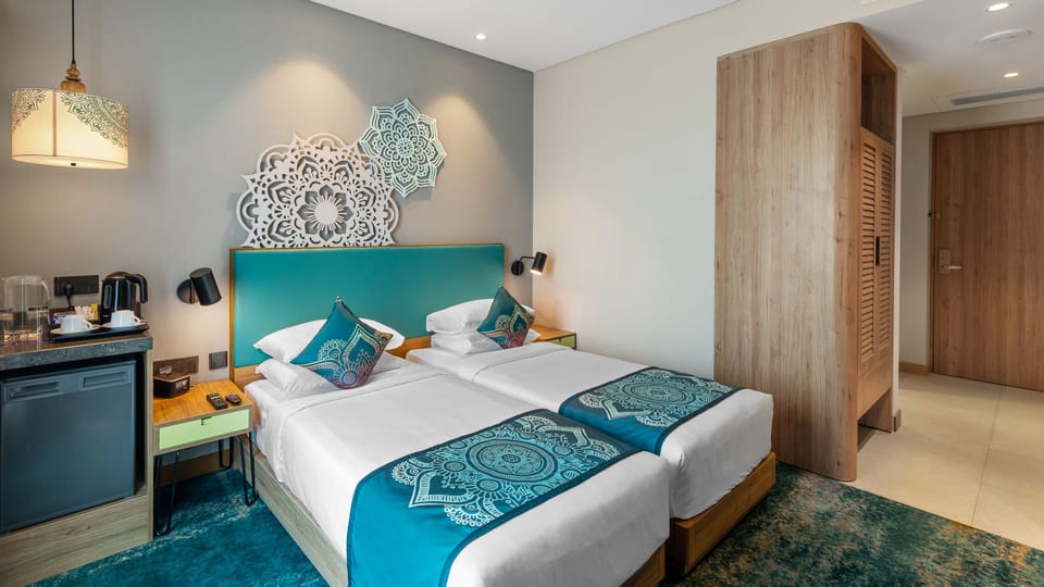 Superior Room, 2 Twin Beds | Premium bedding, minibar, in-room safe, desk