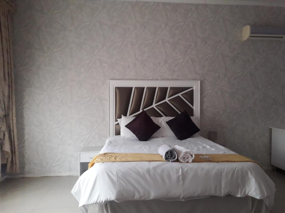 Iron/ironing board (on request), WiFi (free), bed sheets