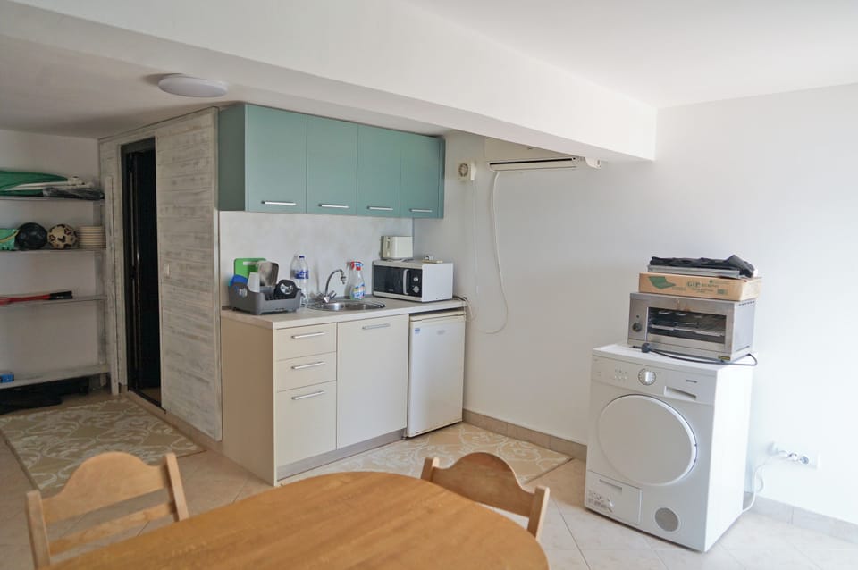 Ground floor kitchen area June 2025
