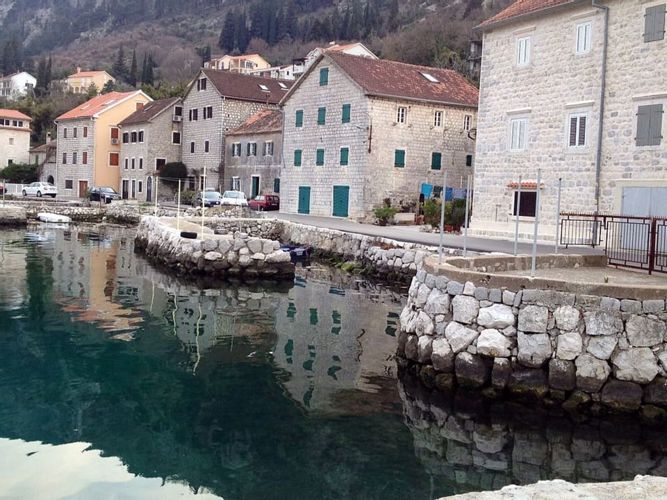 Fishermen's houses on the water front in Muo.