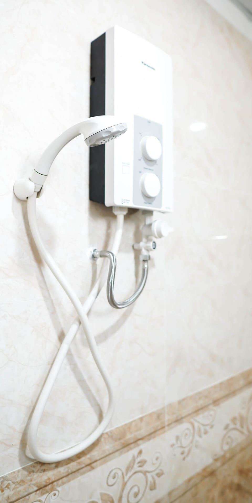 Shower, free toiletries, hair dryer, slippers
