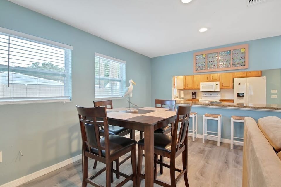 Living room looking into kitchen