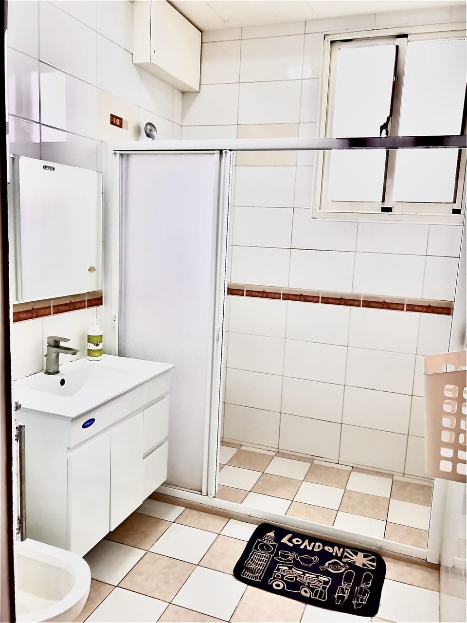 Quadruple Room (B02) | Down comforters, blackout drapes, rollaway beds, free WiFi